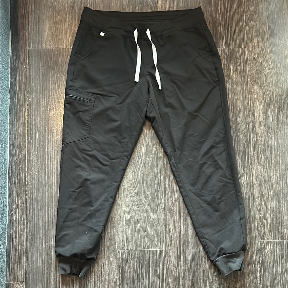 Women’s figs jogger scrub pants